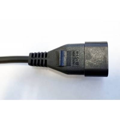 Przewód trójżyłowy 2,5mb 230V 10A z wtyczką komputerową męską IEC C14 AC 3 PIN do zasilania dmuchawy, pompy c.o., c.w.u. lub podajnika kotła